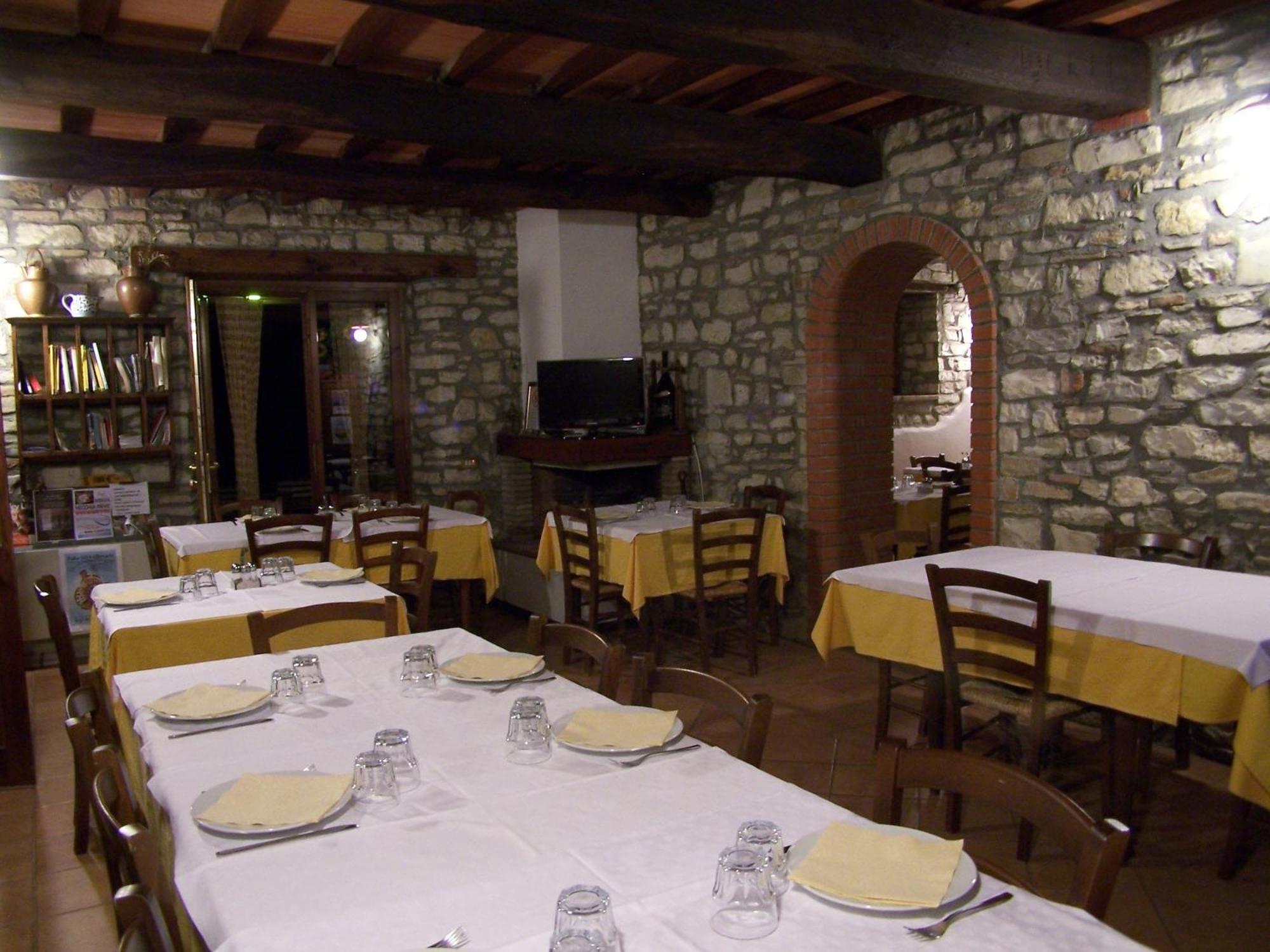 ピエーヴェ・サント・ステーファノ Agriturismo Fontandroneヴィラ エクステリア 写真