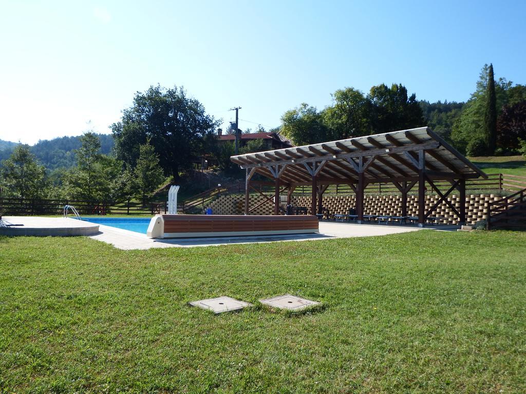 ピエーヴェ・サント・ステーファノ Agriturismo Fontandroneヴィラ エクステリア 写真